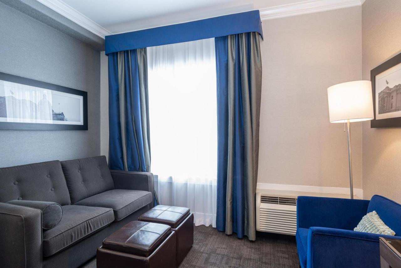 Sandman Signature Edmonton South Hotel Екстер'єр фото