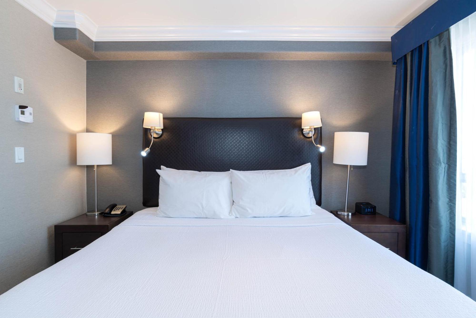 Sandman Signature Edmonton South Hotel Екстер'єр фото