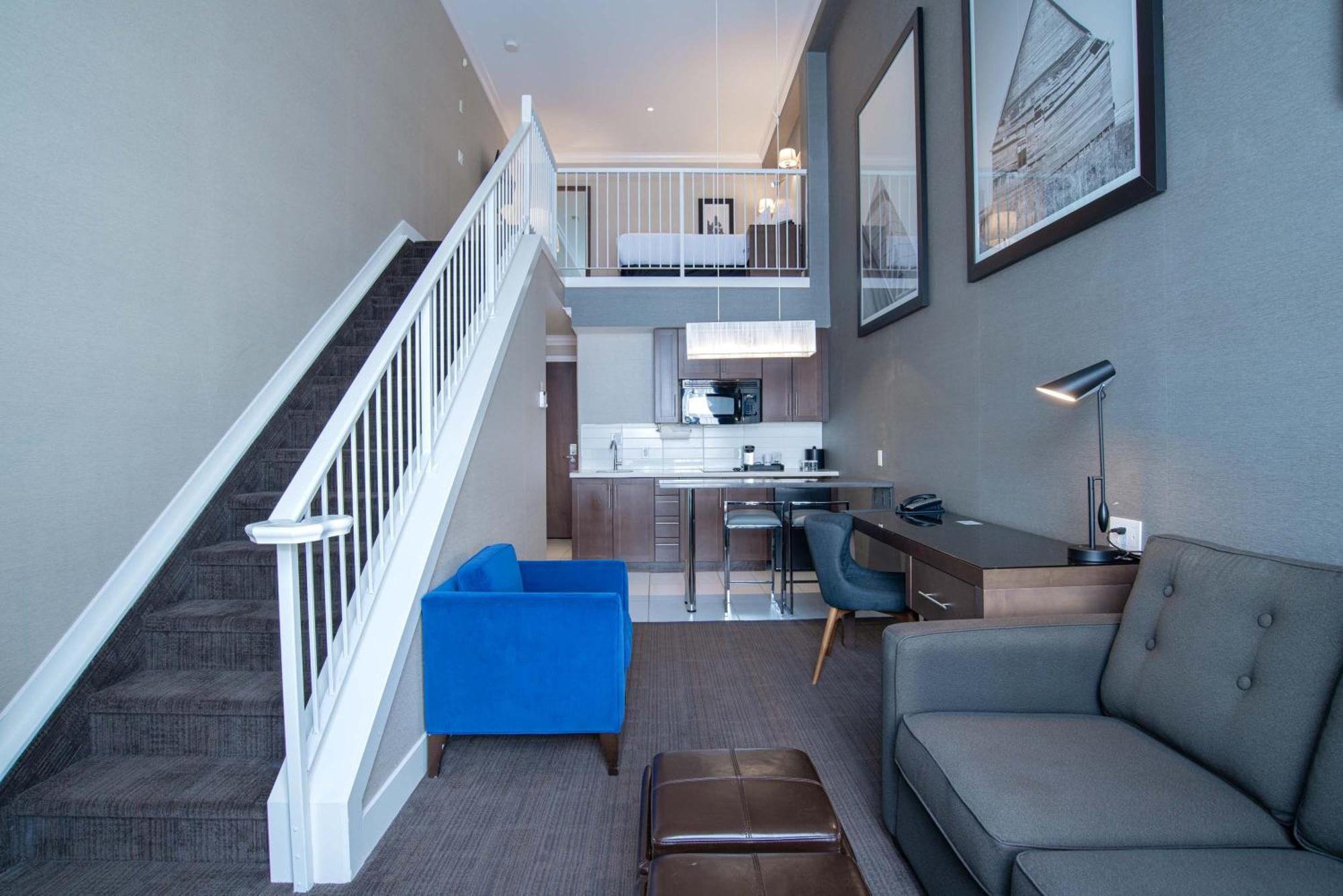Sandman Signature Edmonton South Hotel Екстер'єр фото