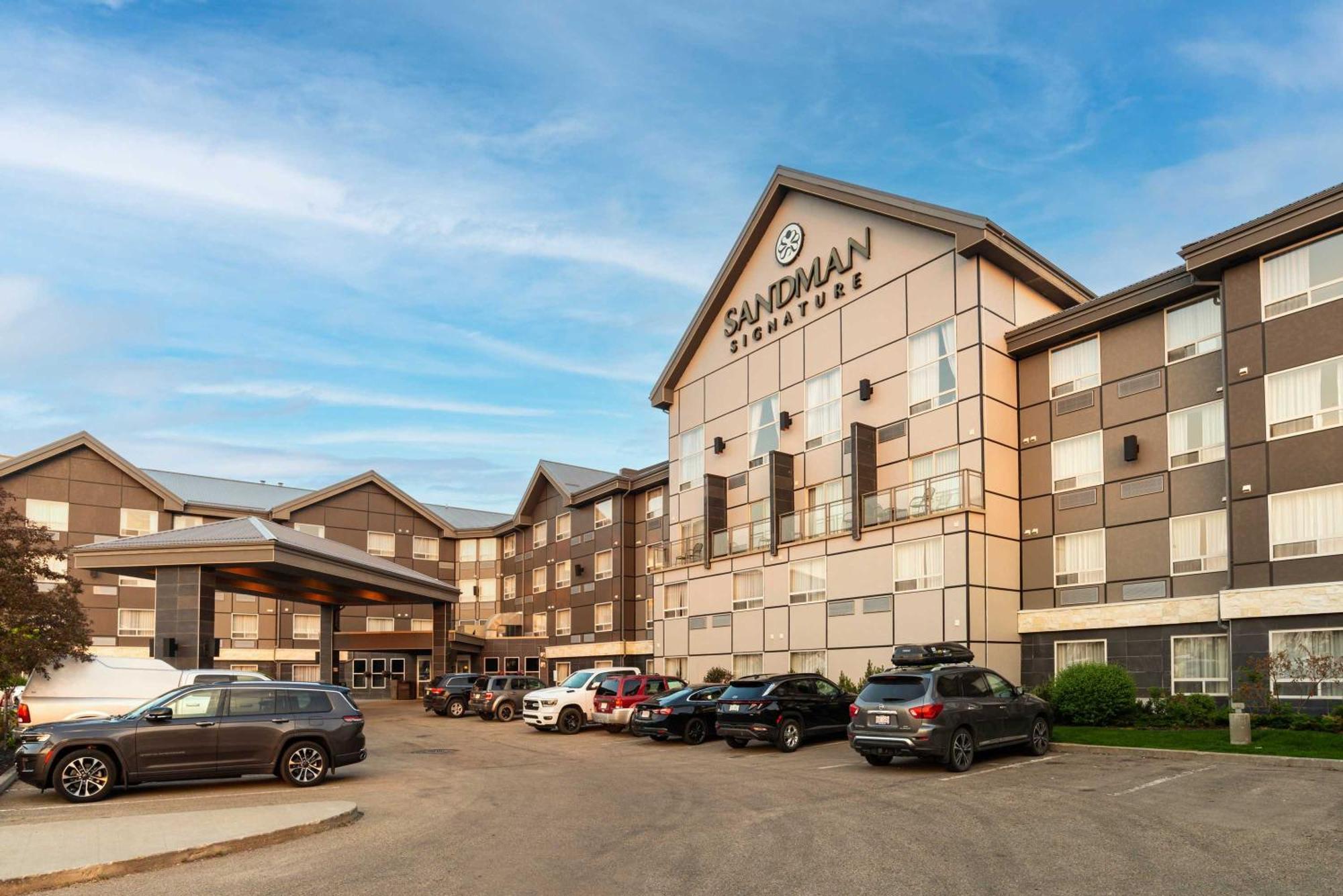 Sandman Signature Edmonton South Hotel Екстер'єр фото